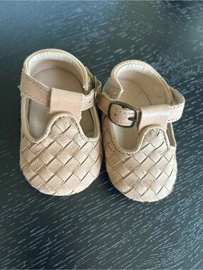 Classic Woven Tan Baby Shoes with Buckle Strap